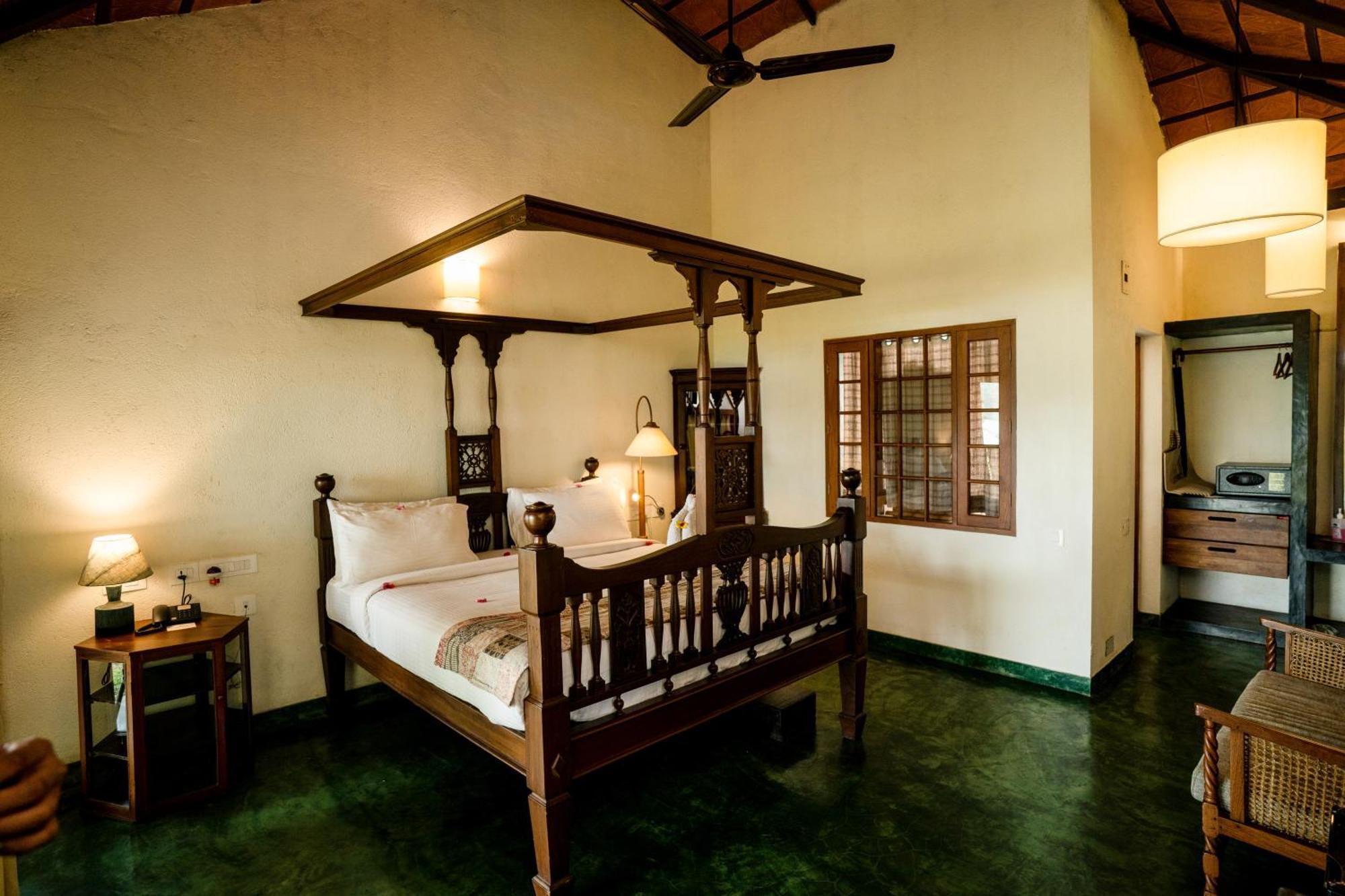 Cranganor History Cafe & Riverside Chateau North Paravur Экстерьер фото