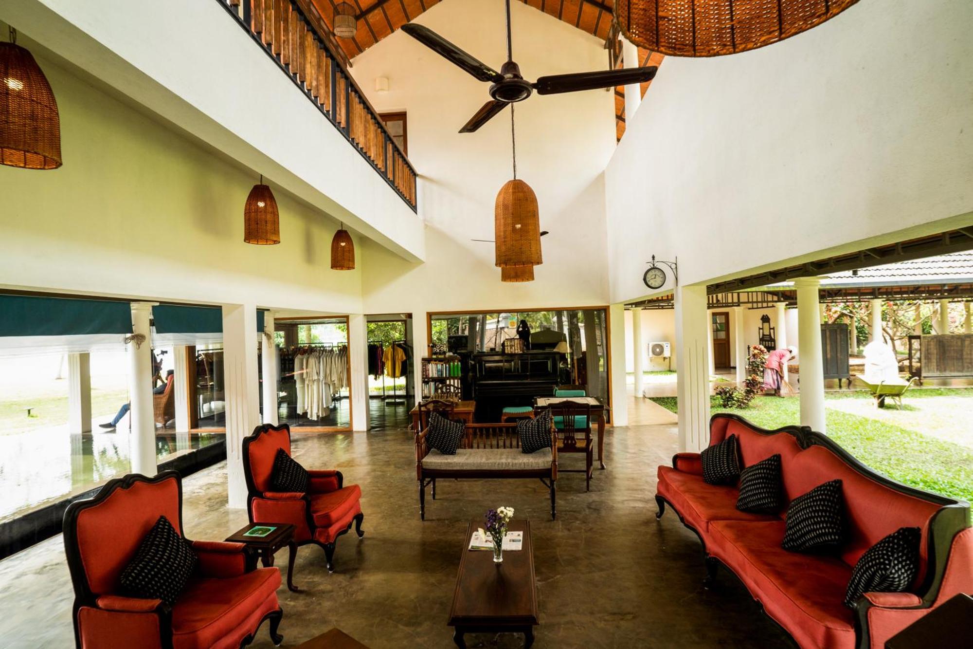 Cranganor History Cafe & Riverside Chateau North Paravur Экстерьер фото